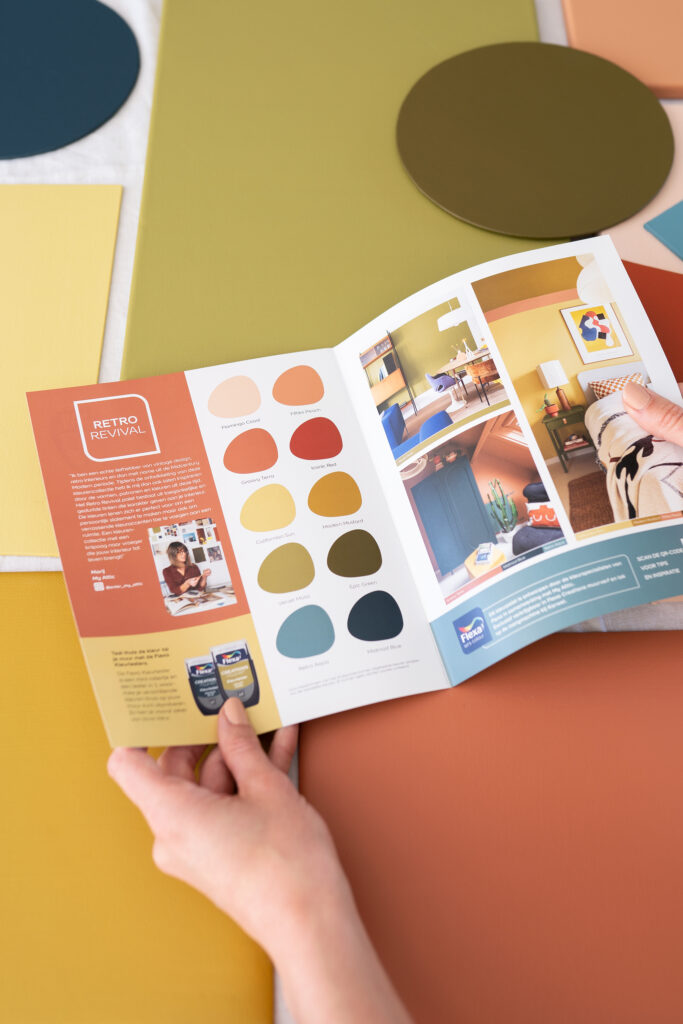 folder met kleuren en inspirartie voor kleurgebruik in huis