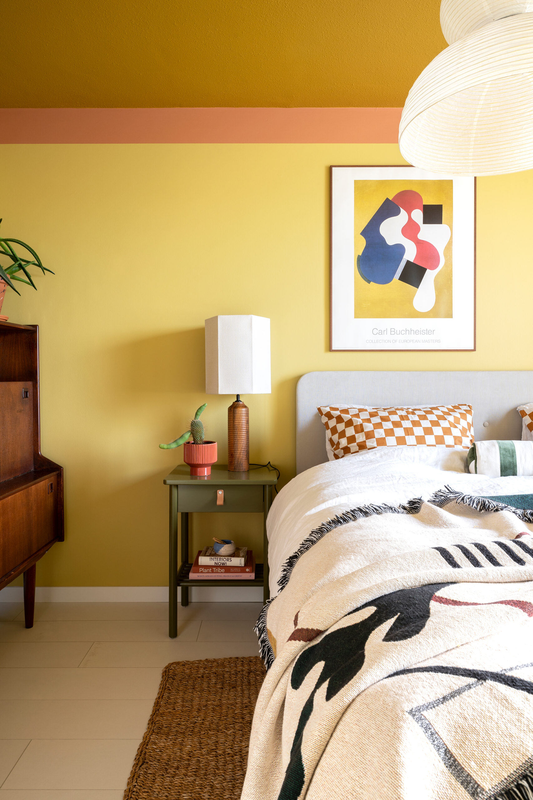 retro revival kleurpalet gele slaapkamer