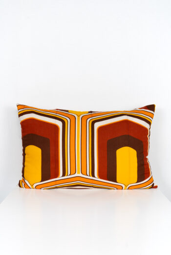 retro sierkussen met space age print